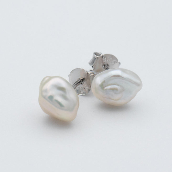 Silver Pearl Stud Earrings 