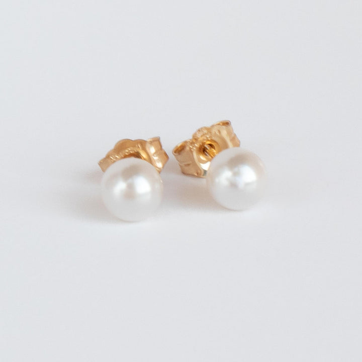 Round Pearl Stud Earrings