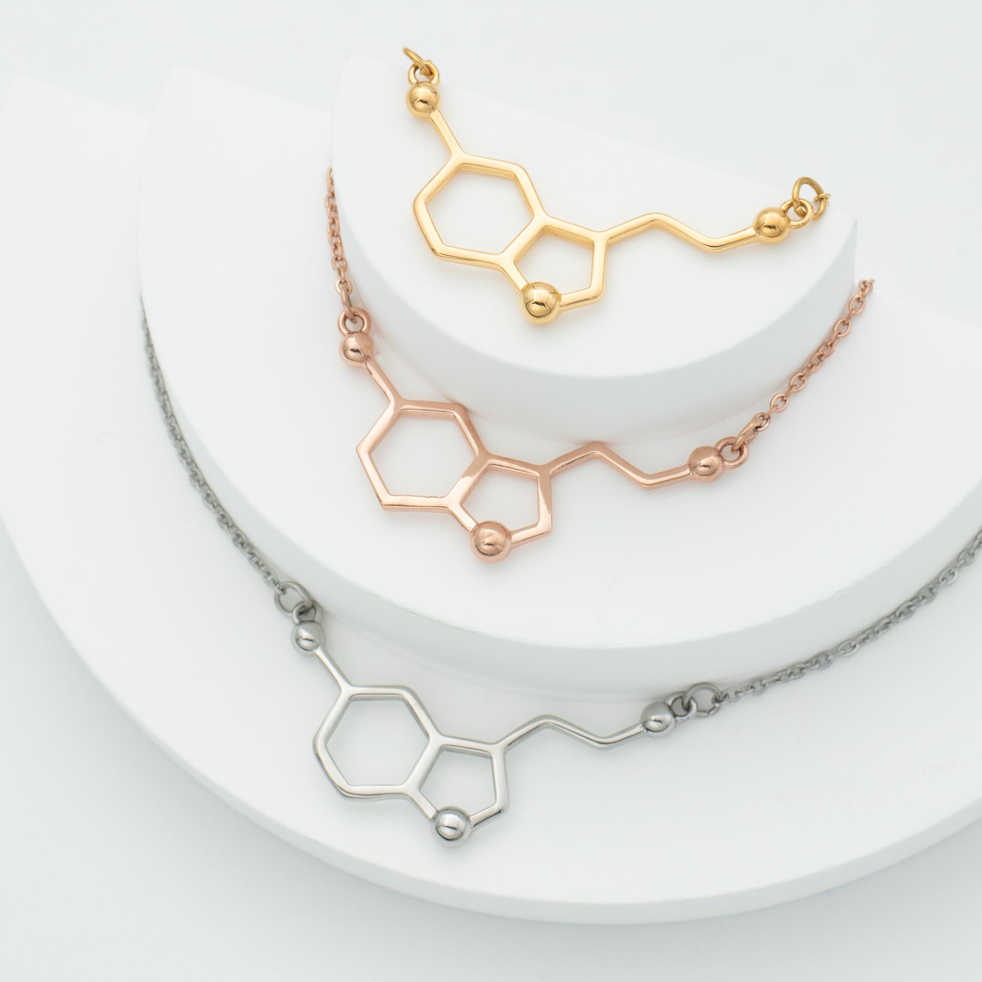 Gold hot sale serotonin necklace